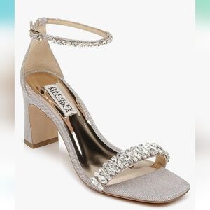 Badgley Mischka Silver Block Heeks sz 7